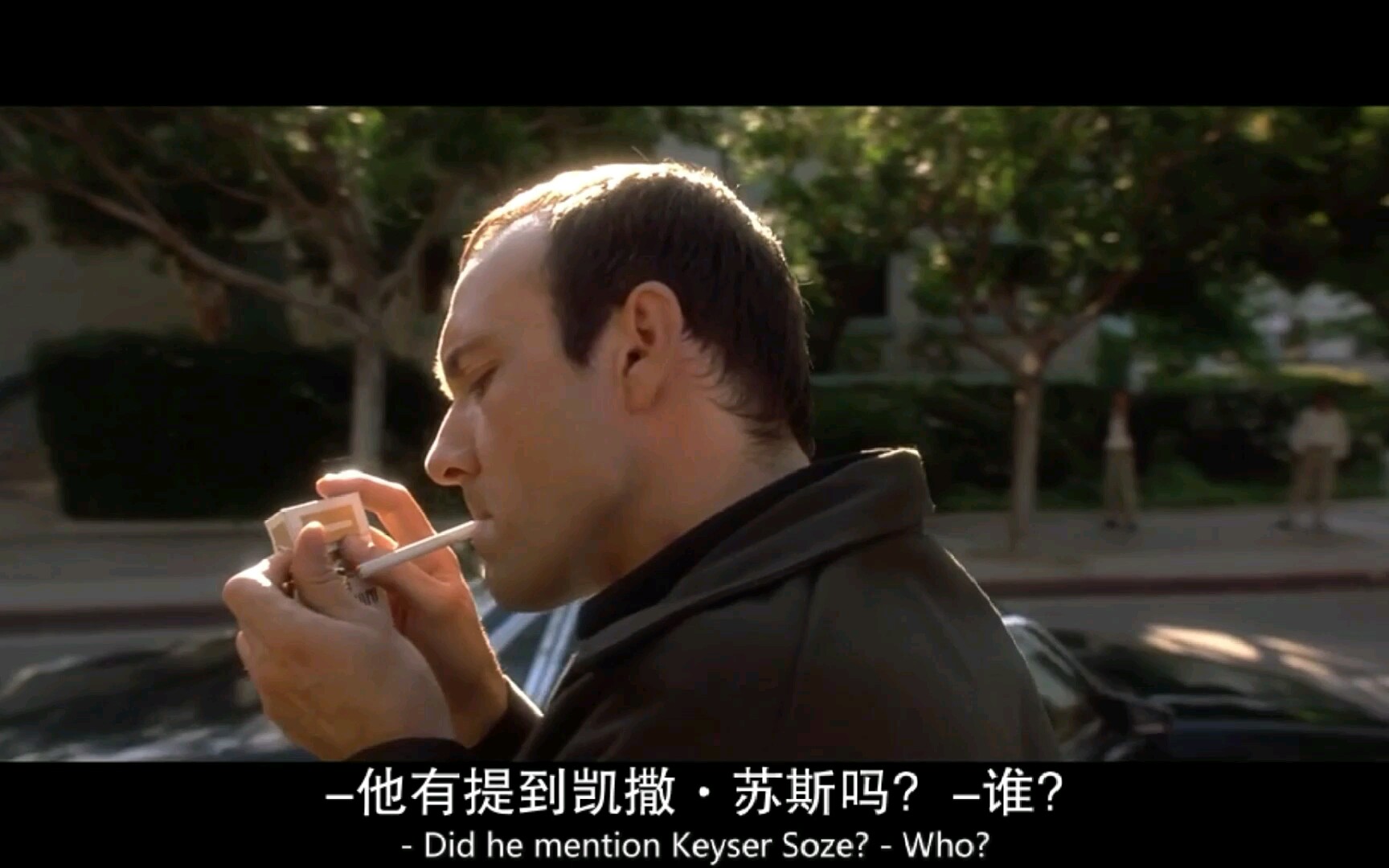 /非常嫌疑犯/ 开局一面墙，故事全靠编，当他缓缓地走出警局，真正的凯撒.苏斯，复活了!