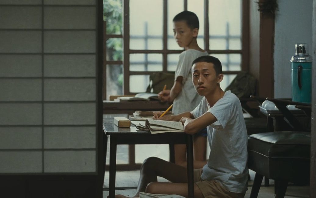 用显微镜看《童年往事》，才明白侯孝贤是如何拍摄长镜头的