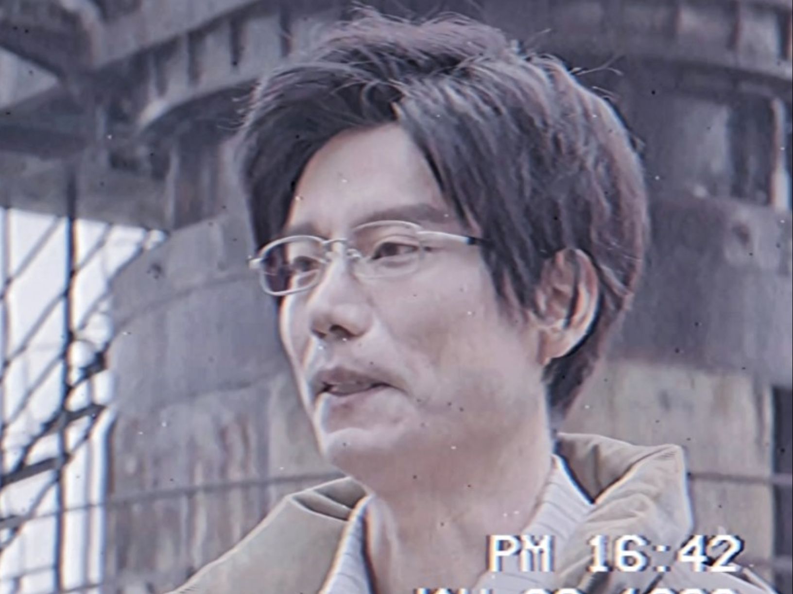 “当狮子身上落满麻雀，至此封神！”