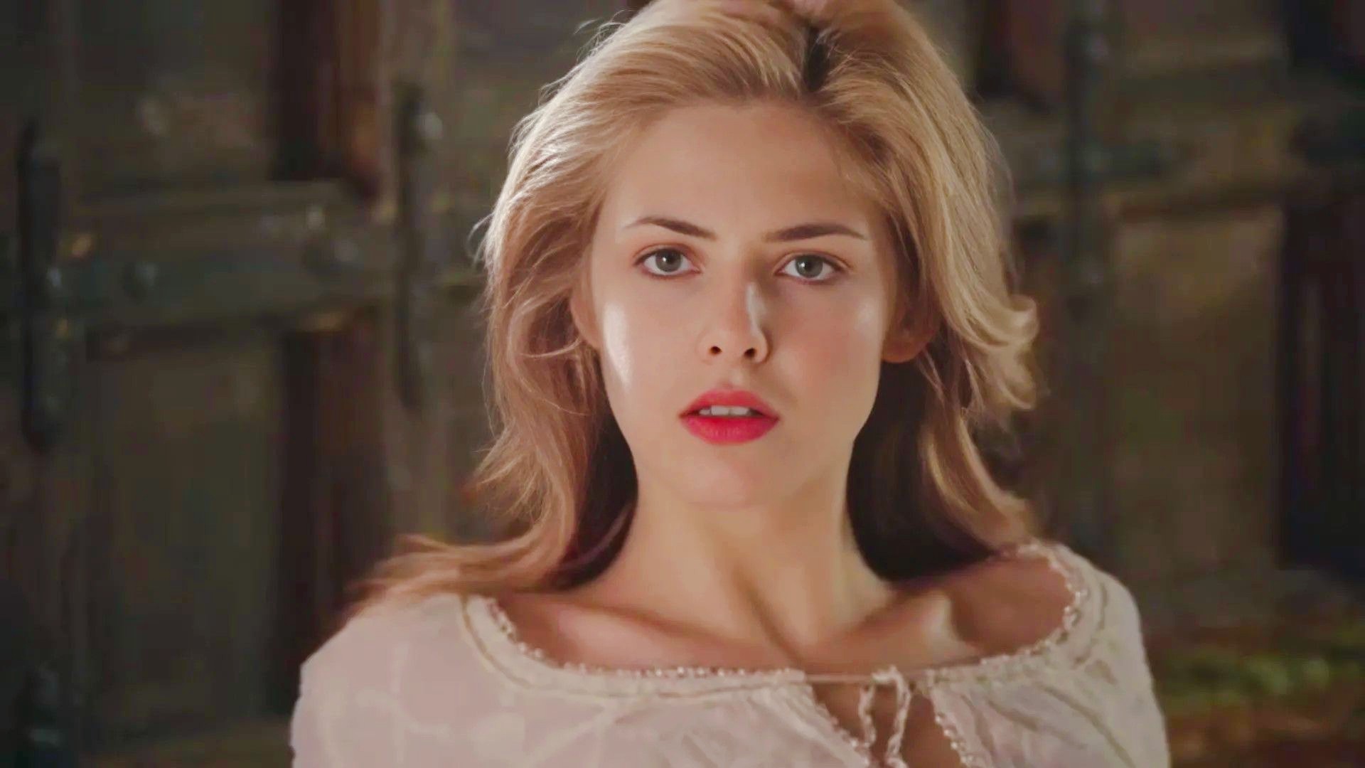 艺术献身-塔姆欣·伊格顿 Tamsin Egerton