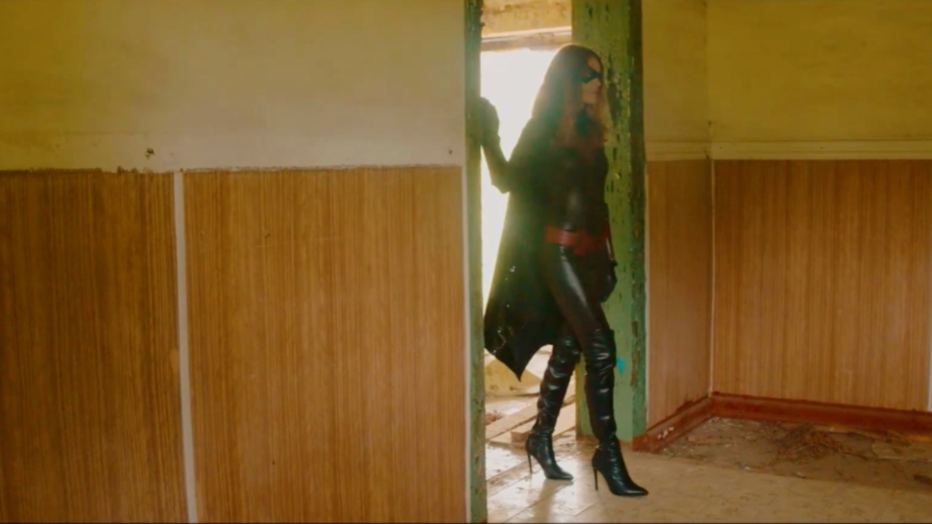 Batwomen不慎中枪后