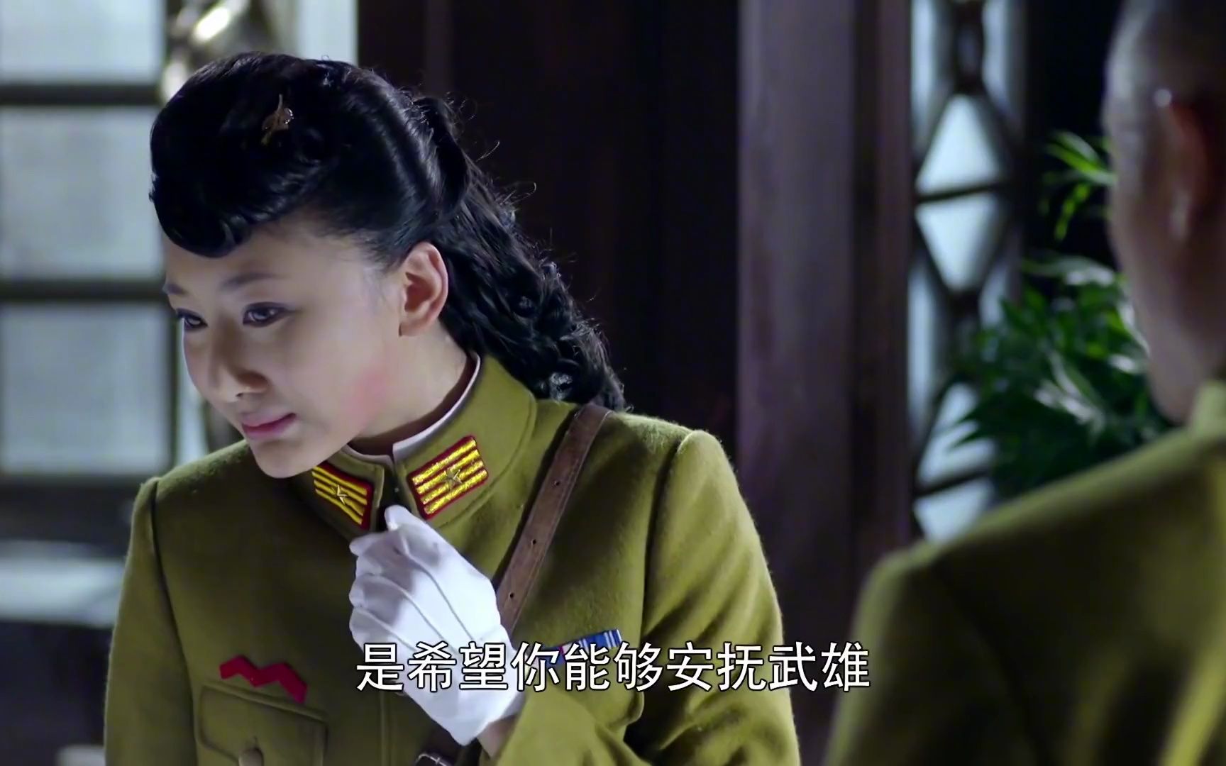 胜利之路：女鬼子顶撞了大佐，被大佐一巴掌打过去，真是可怜