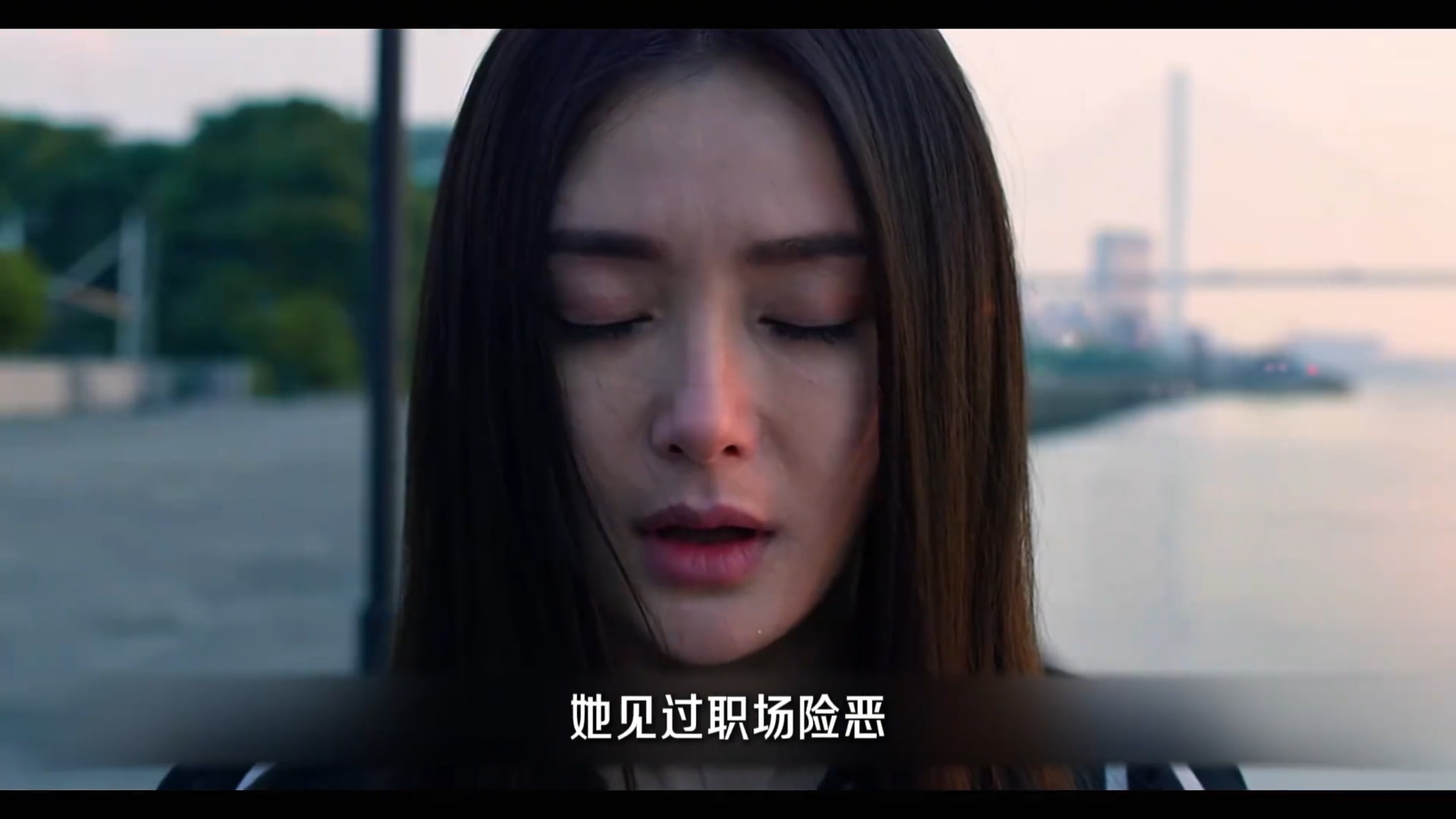 时隔多年重看《睡在我上铺的兄弟》，才懂青春的热闹终究抵不过现实的离散