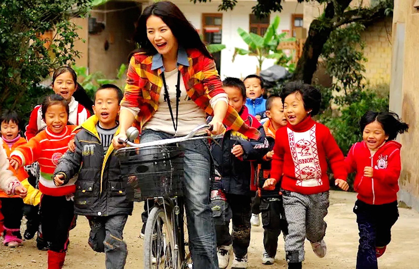 一口气看完“袁姗姗”《野鸭子》3个半小时全集解说，亿万富婆千辛万苦找回失散二十多年的女儿竟不是亲生的？