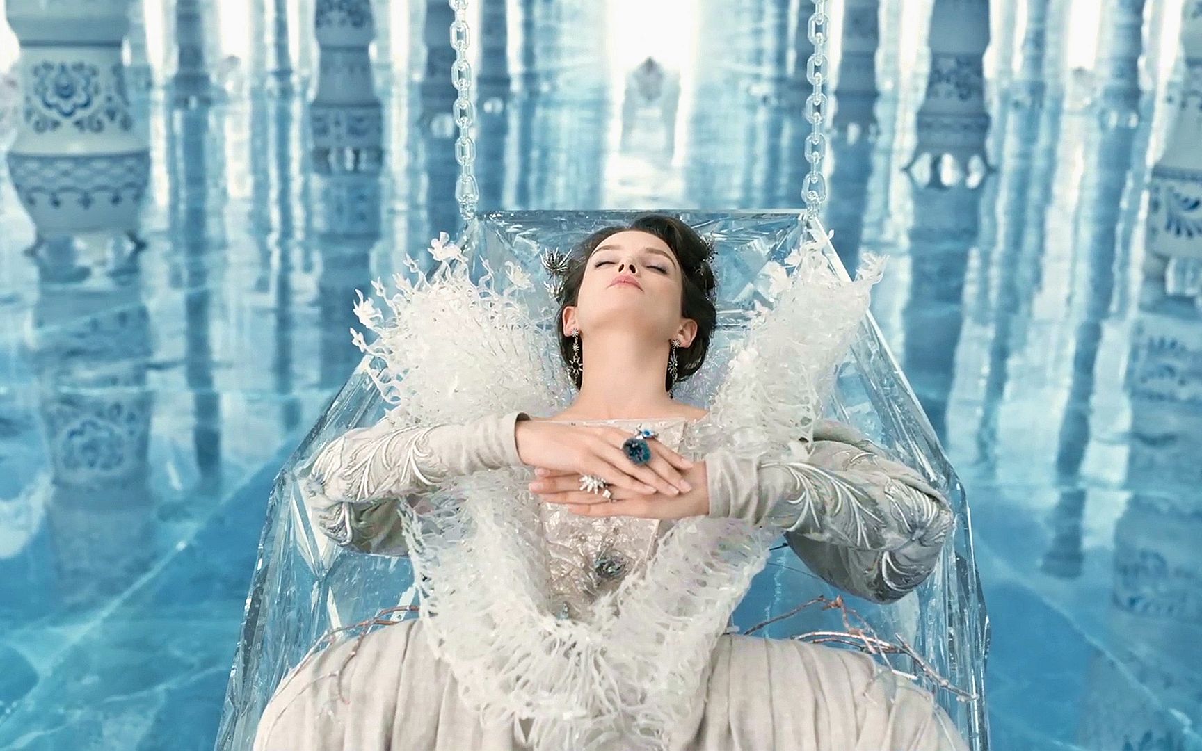 吻醒白雪公主的不一定是白马王子，还有可能是毛驴王子，搞笑电影