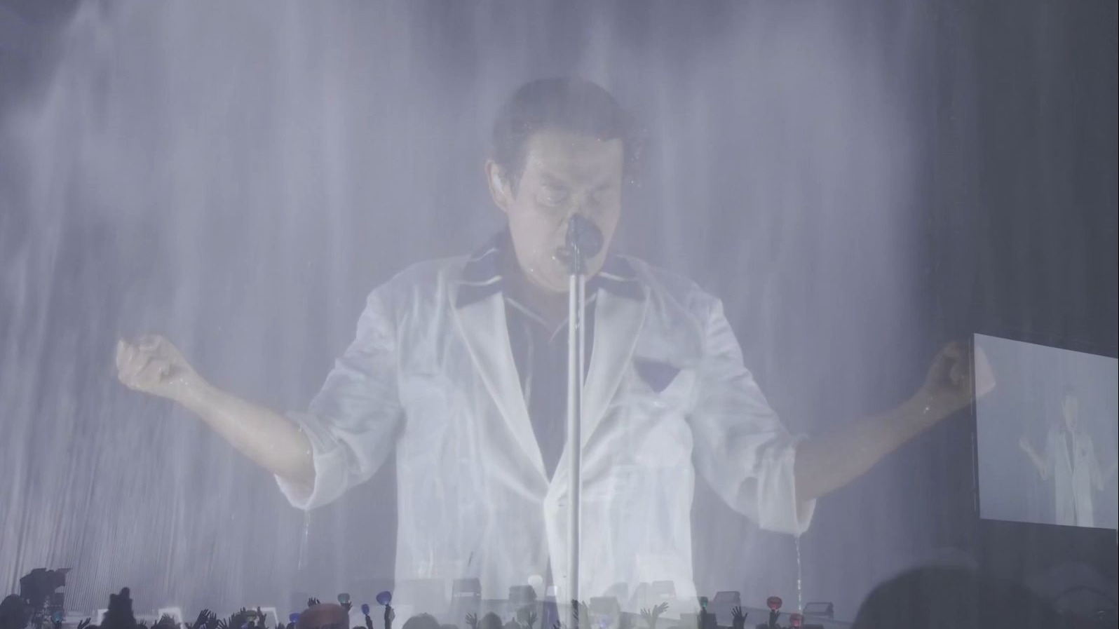 （中日双语）TUBE - 最後のLove Song（最后的情歌）（2025年横浜野外live） 前田亘輝  春畑道哉