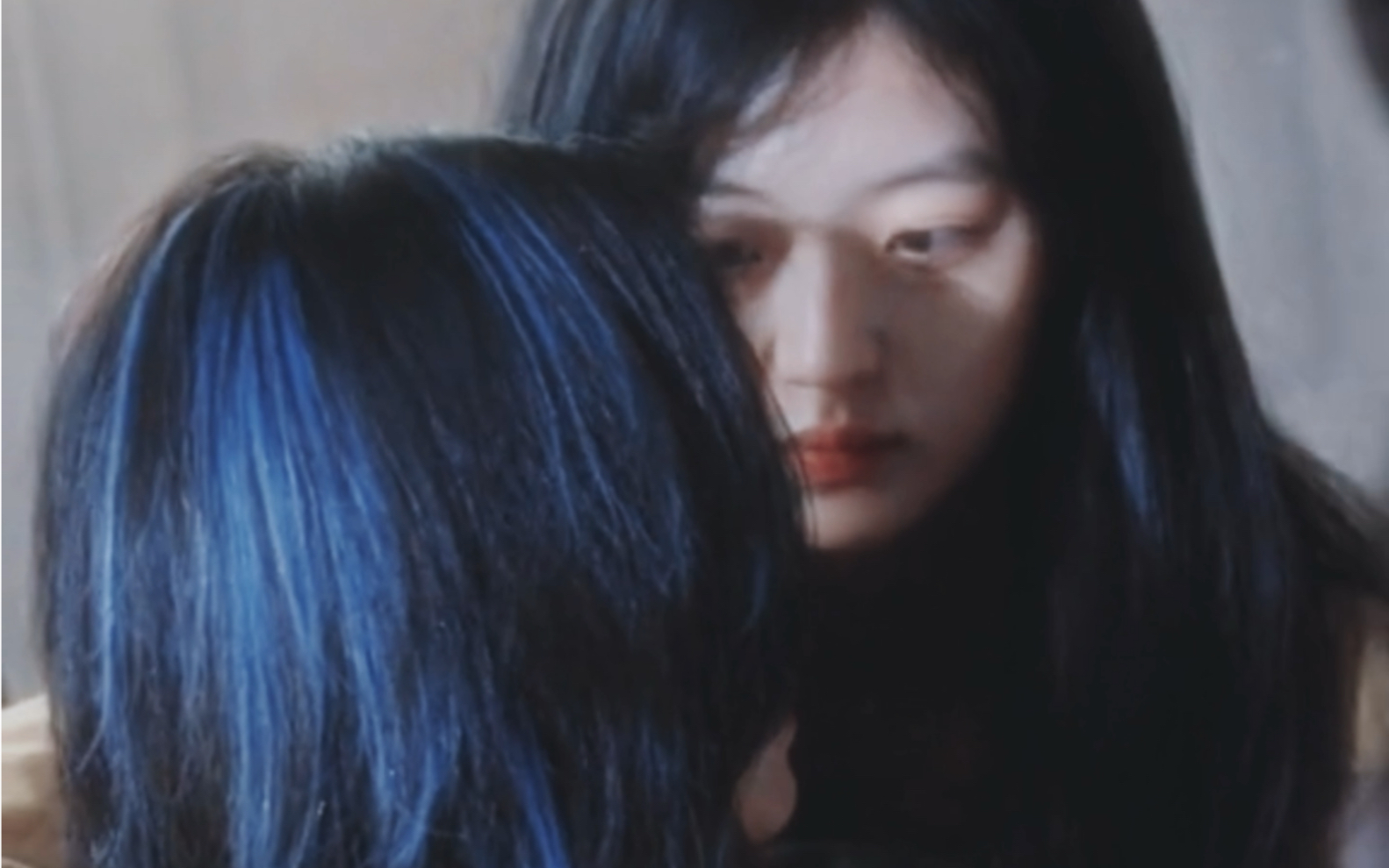 "姐姐，我爱你"起猛了，这下在内娱看到真姬片了…