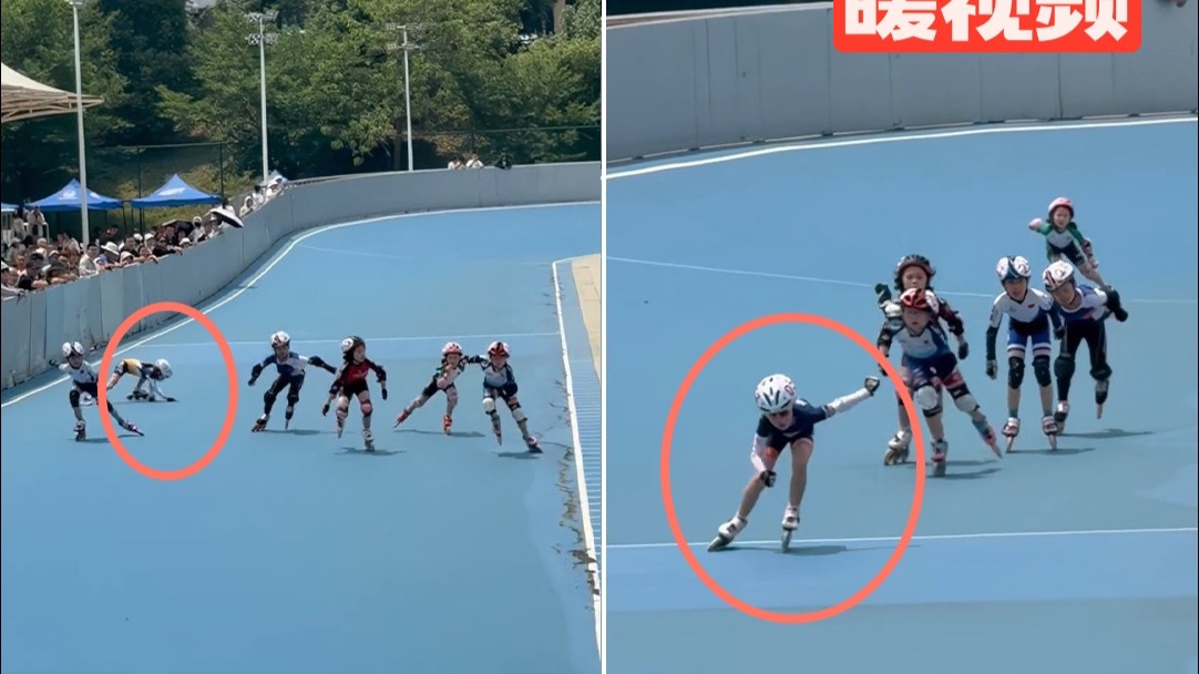 “追得上！追！” 女孩轮滑比赛起跑时摔倒，立刻爬起直追，最终夺得第一