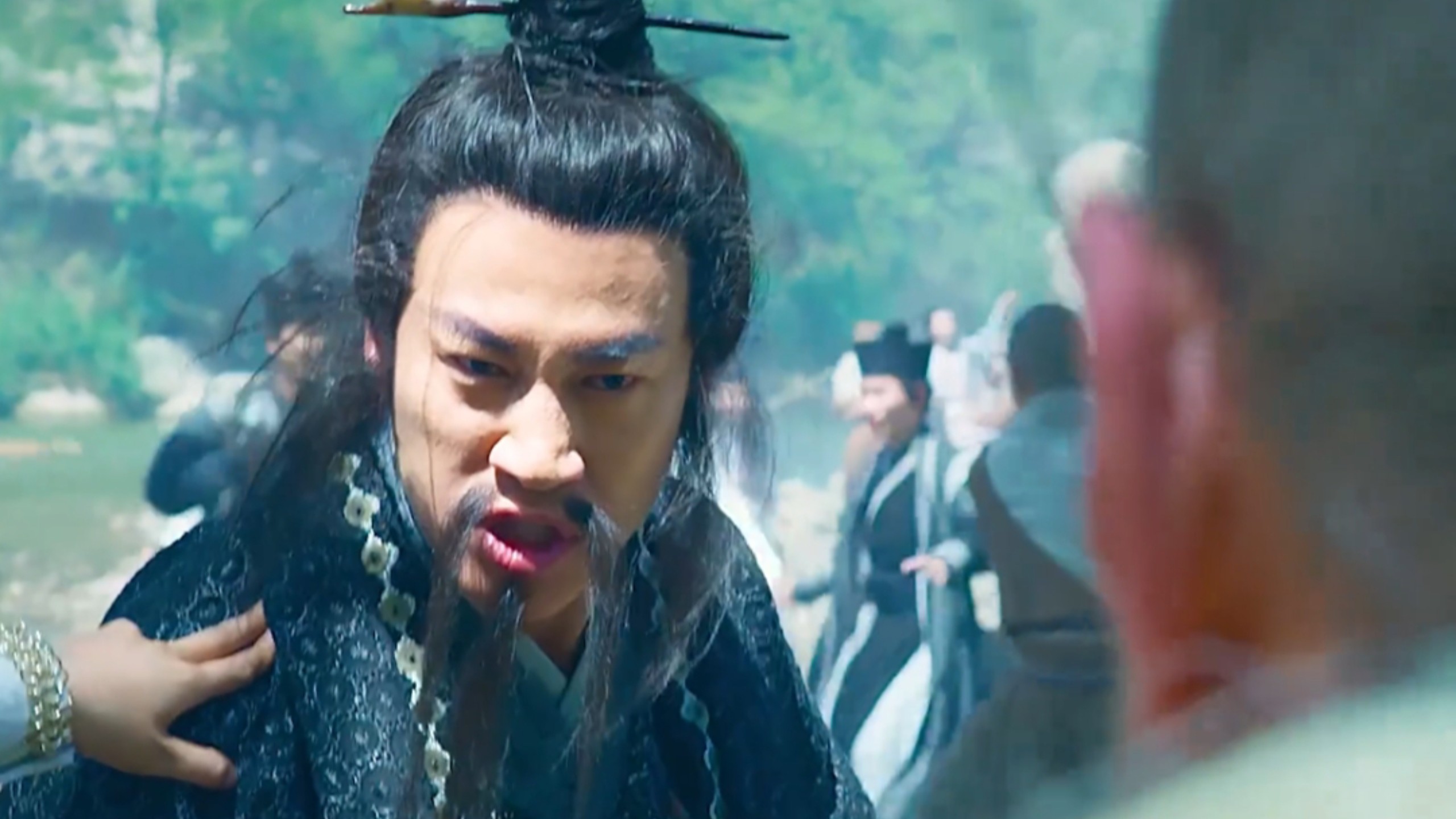 这部片，何润东应该是武力天花板啊，导演怎么说服他拍逗比的《武林怪兽》