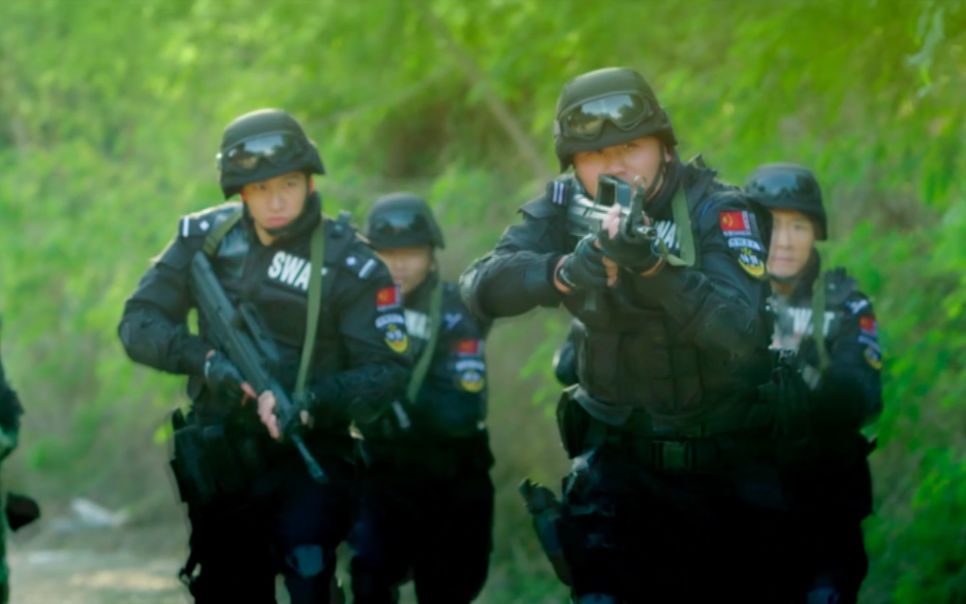 血性霸气！《战刀屠狼》缉毒警与毒枭斗智斗勇火拼到底！