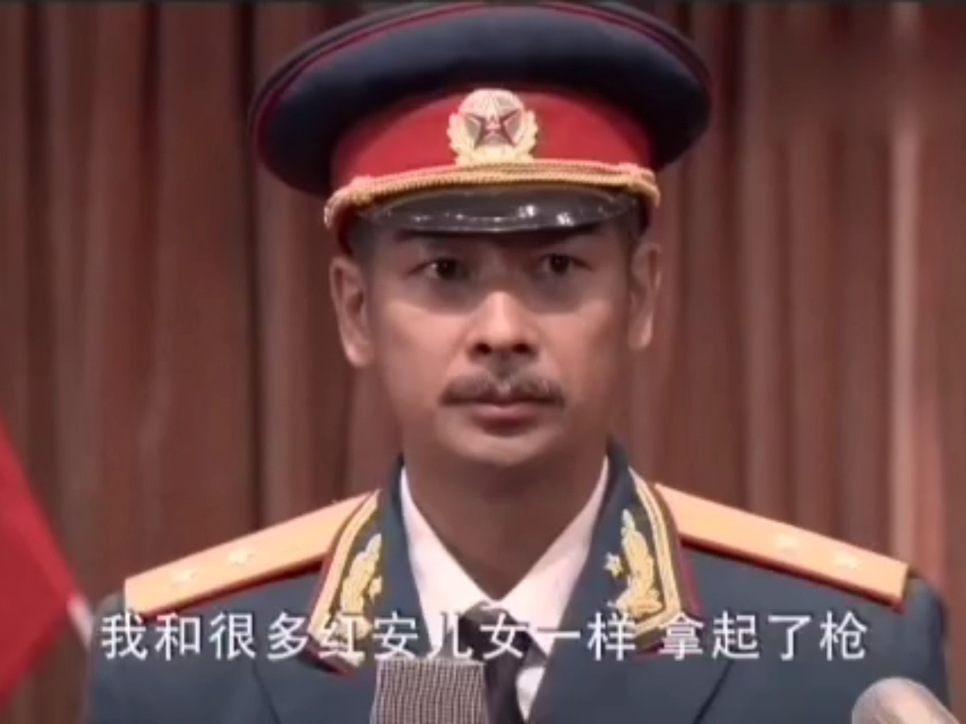 铁血红安：1955年我军大授衔，但是55礼帽为啥要用87金属大帽徽？