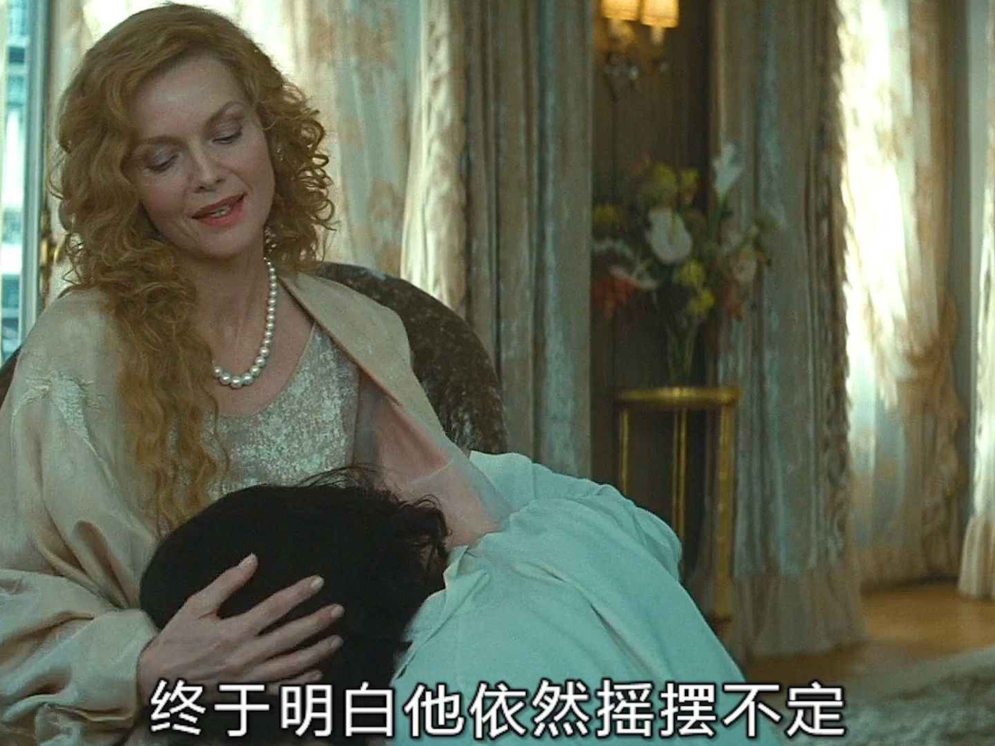 中年女人痴迷少年，造就一场相差30岁的忘年恋，难得的治愈电影
