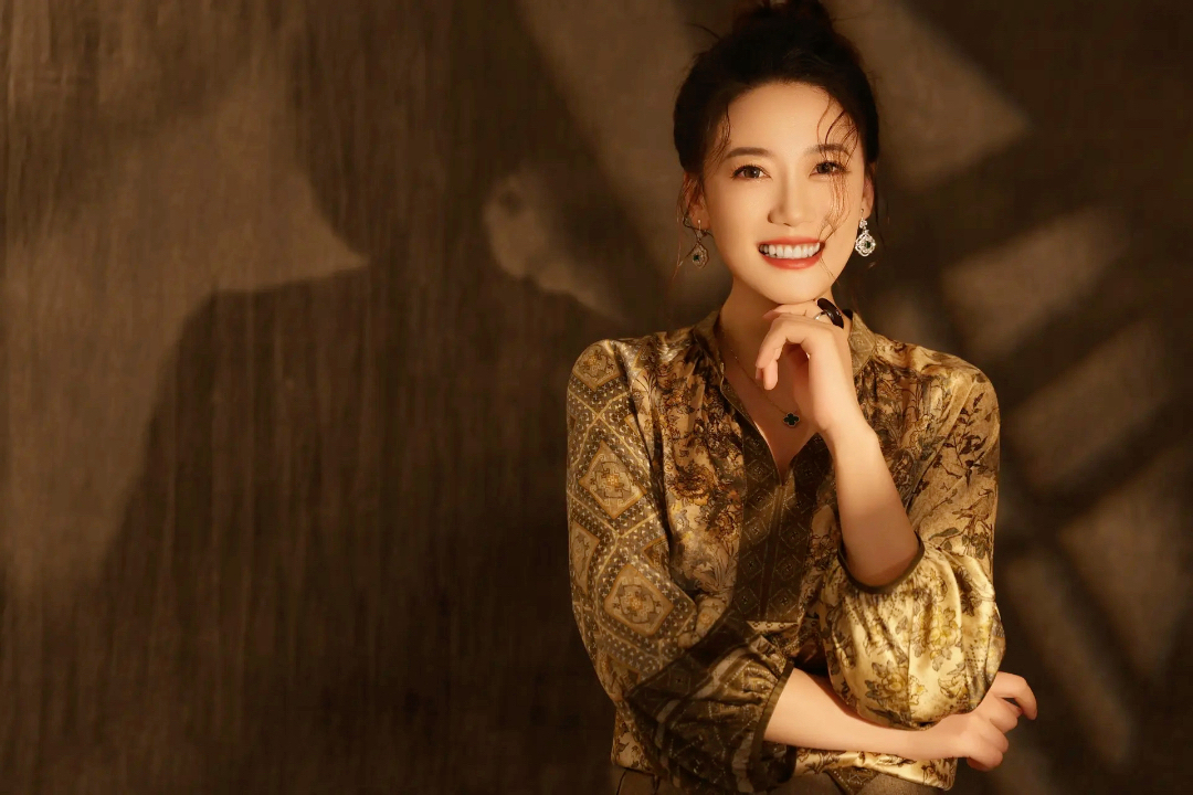 明眸皓齿华夏儿女英雄