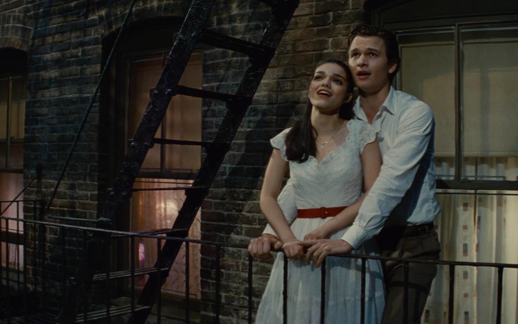 West Side Story 2021 Balcony Scene (Tonight) 新版西区故事Tonight片段