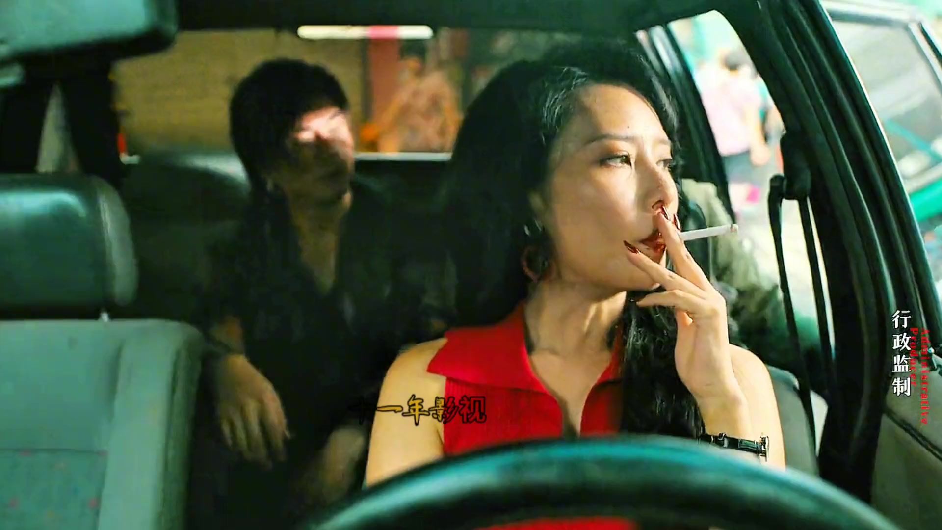 票房8000万，这绝对是2025最牛逼警匪枪战电影，女匪身材颜值很顶