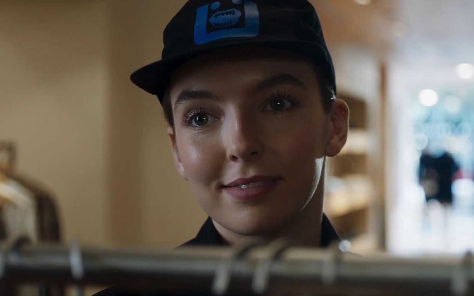 【Killing Eve】瞧这痴汉的眼神！小变态为伊芙挑选时尚穿搭