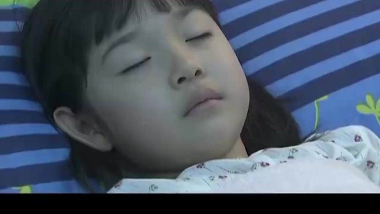 婆家娘家：孙女瘫痪在床，富婆奶奶嫌她累赘，竟伸邪恶之手捂死她