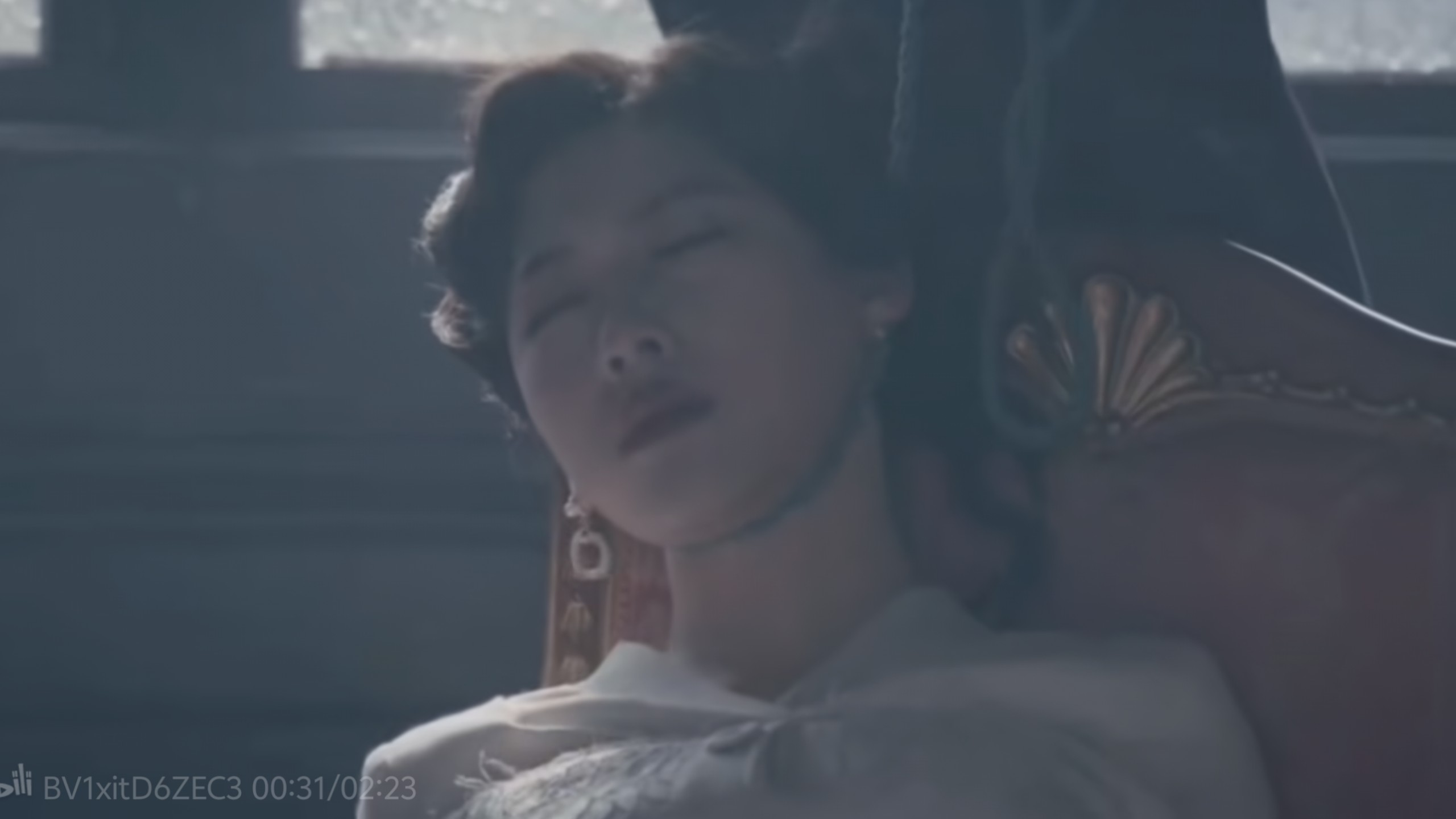 狠心妹妹无情勒sha姐姐并制造自杀假象，她的杀人动机是什么