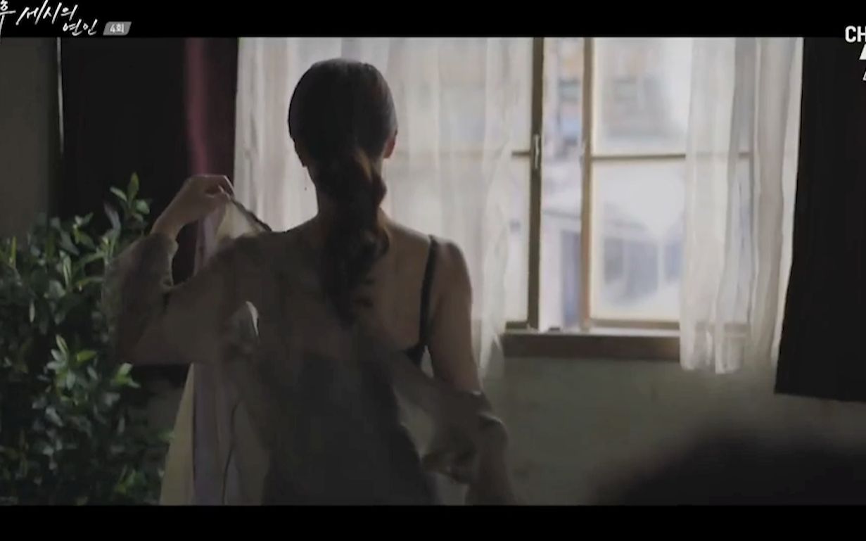【工作日下午3点的恋人】女主人寻求刺激，背着老公去找高傲画家为她作画