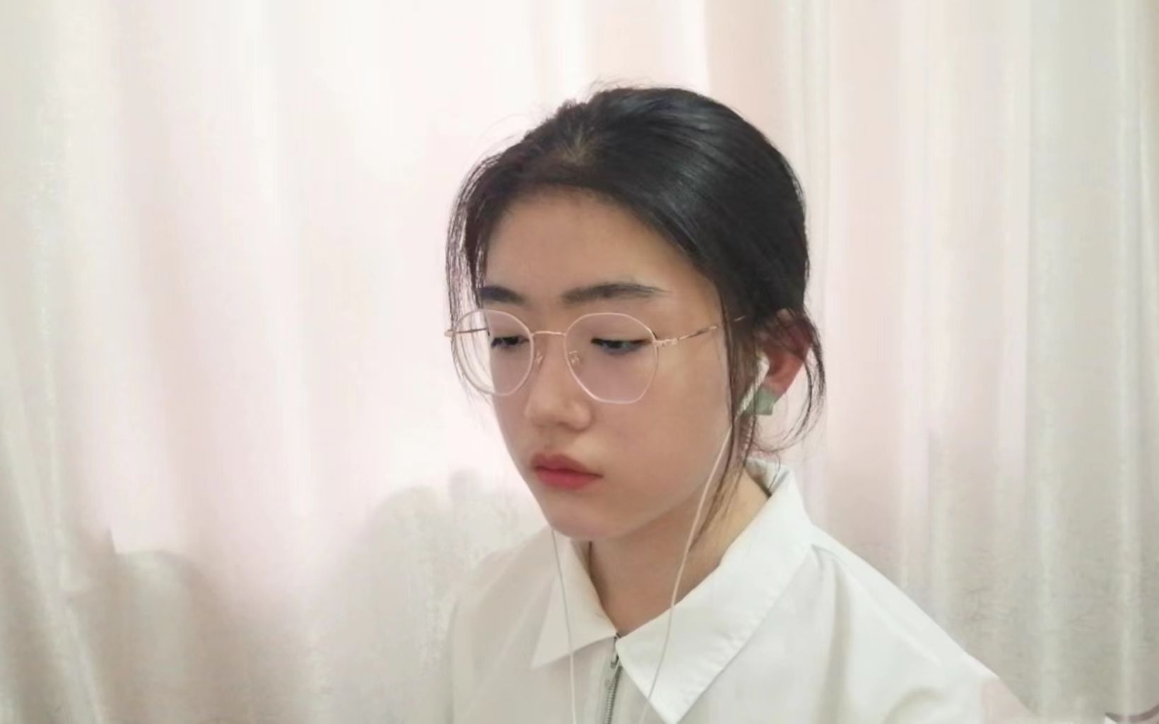 【俄语究竟有多好听】普希金诗歌朗诵《小花》Цветок