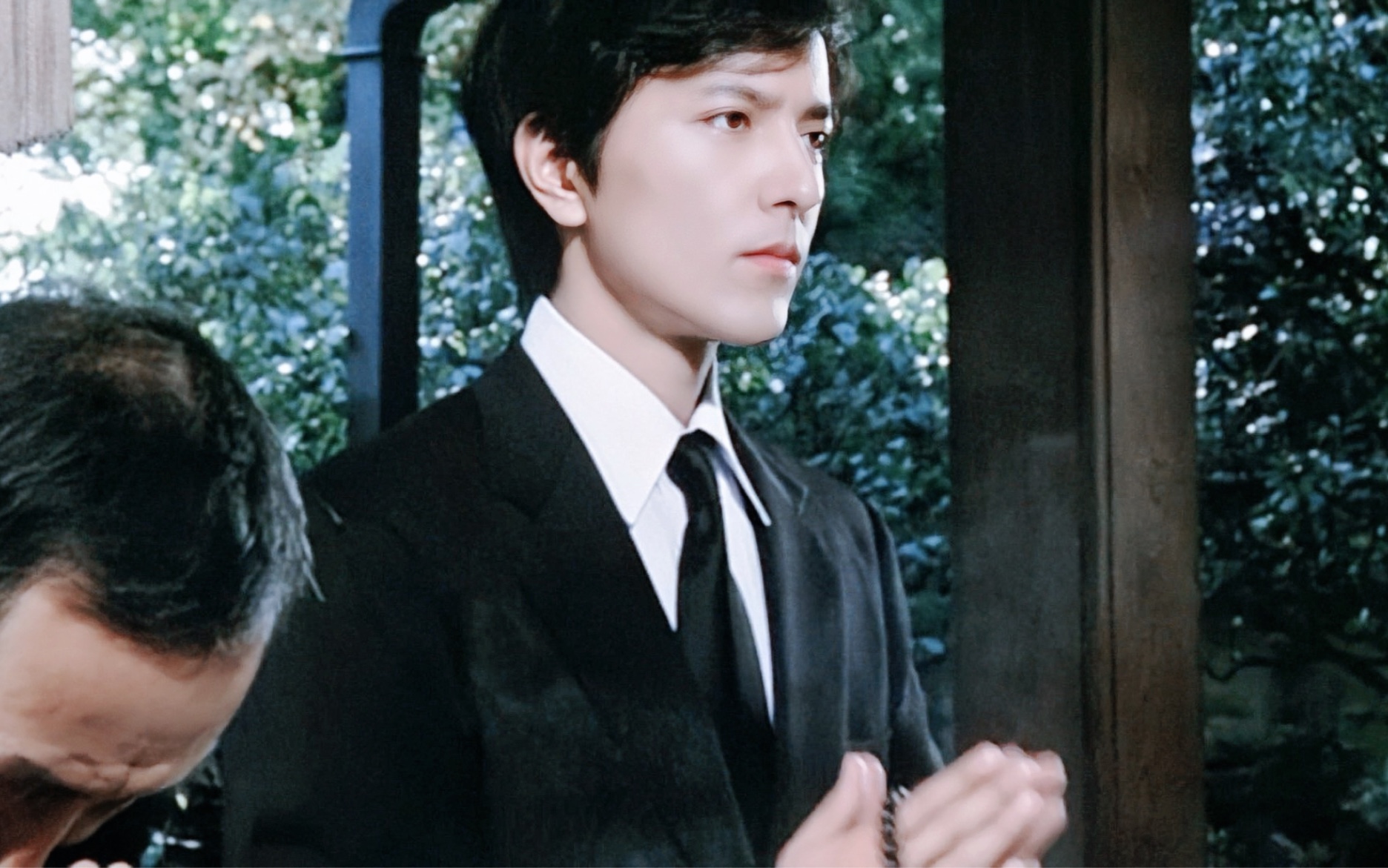 80年代的禁忌之恋 爱上了养育之人