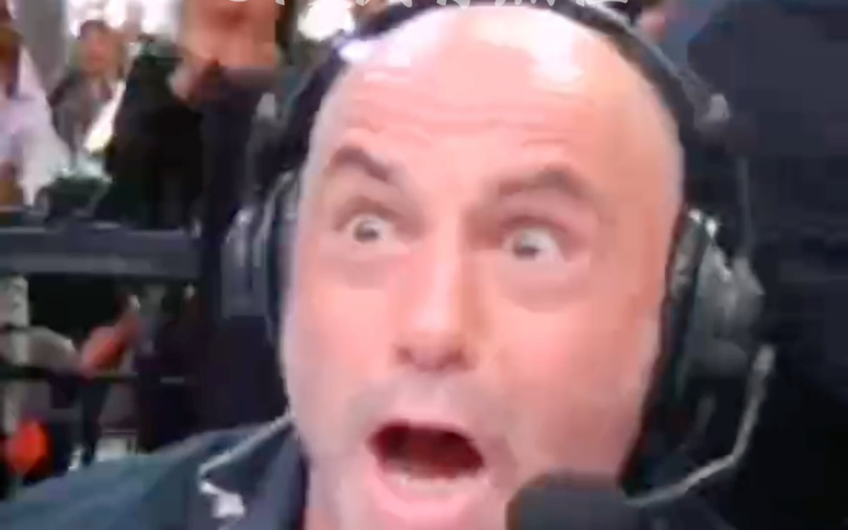 UFC：黑龙KO佩雷拉时解说席的反应！