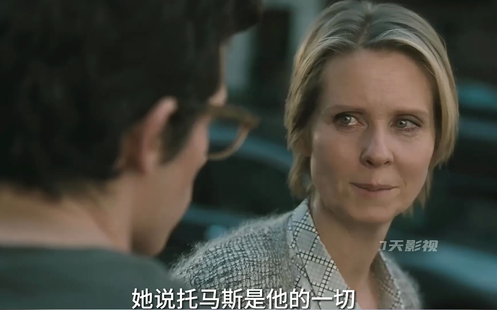 小伙尝试模了继母，没想到不拒绝，继母反而更主动了