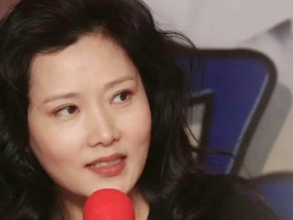 【何赛飞】《老马家的幸福往事》在上海首次召开新闻发布会